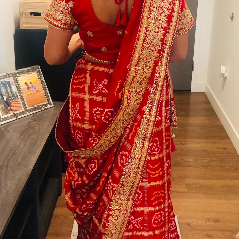 Red Saree - Picture 5 of 5